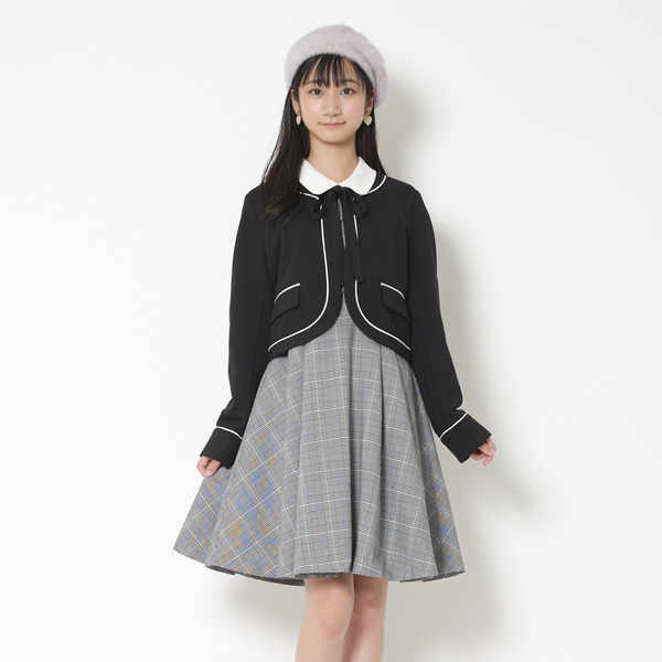 Lovetoxicワッペンブローチ付きセーララインジャケ×プリーツスカパン LOVETOXIC ラブトキシック(Lovetoxic)ワッペンブローチつき