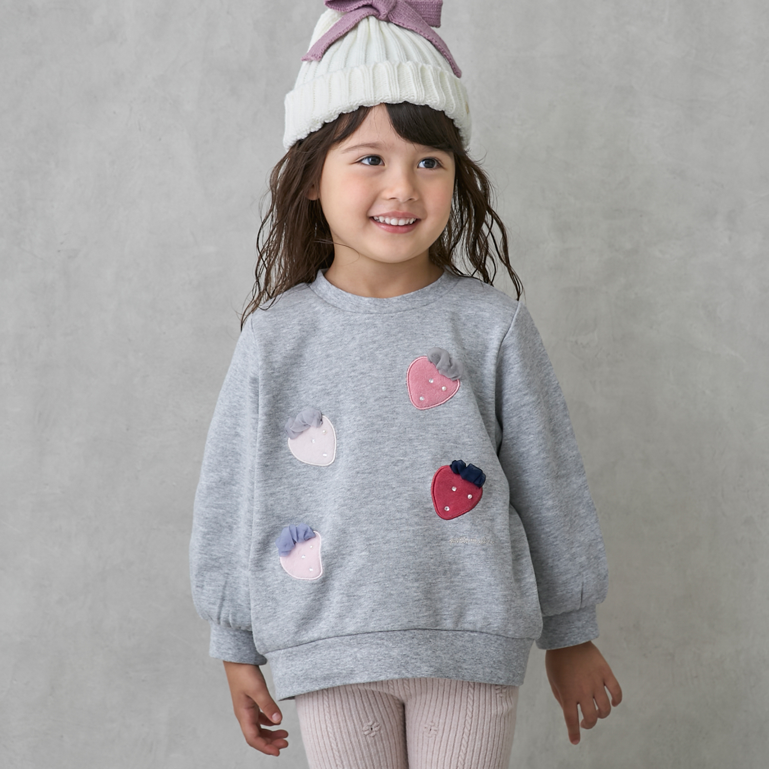 petit main プティマイン(petit main)いちごモチーフトレーナー【裏毛