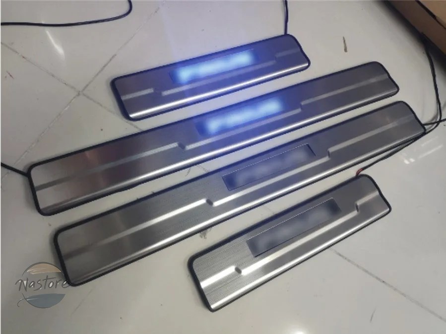 並行輸入品 xw50 トヨタ toyota カバー プリウス 50 2016-2020 2023 ledドアシルスカッフプレートプロテクターシルウェ_2