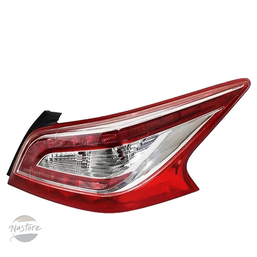 並行輸入品 l33 日産 nissan テールライト ブレーキ リア 左/右側