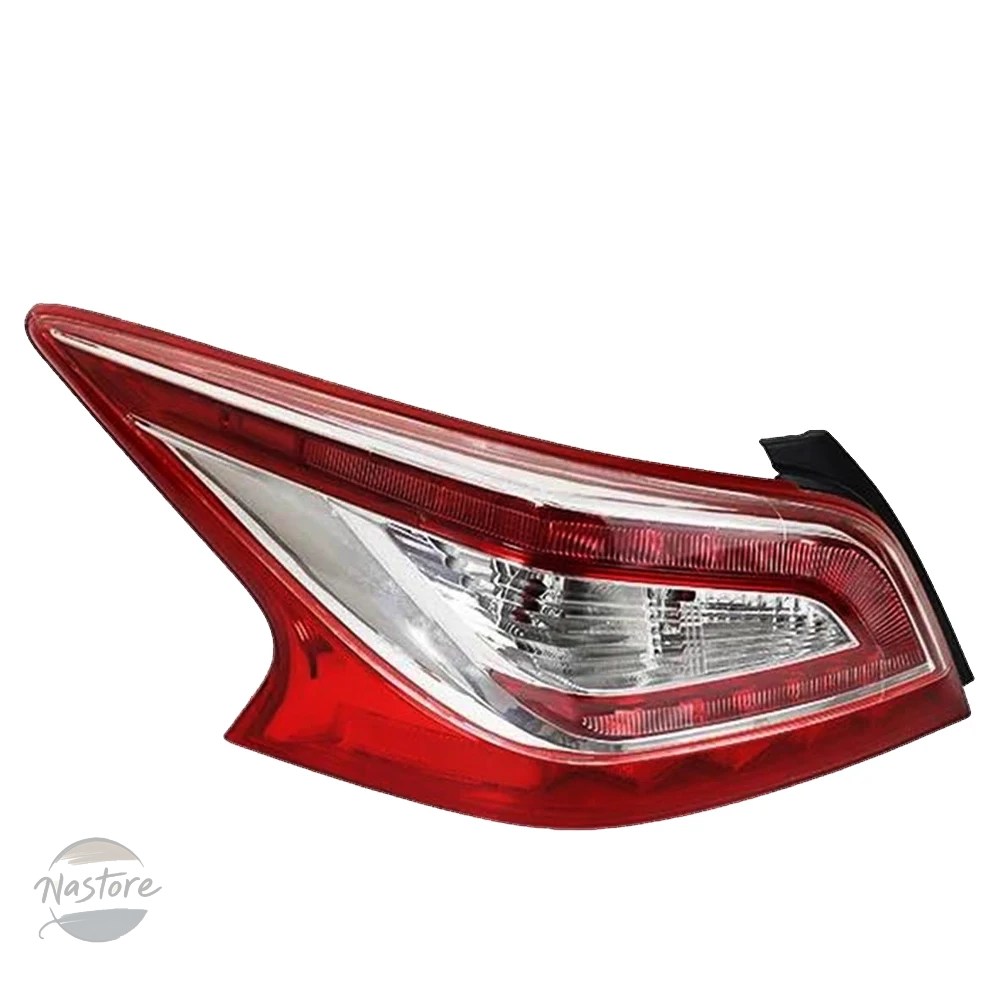 並行輸入品 l33 日産 nissan テールライト ブレーキ リア 左/右側