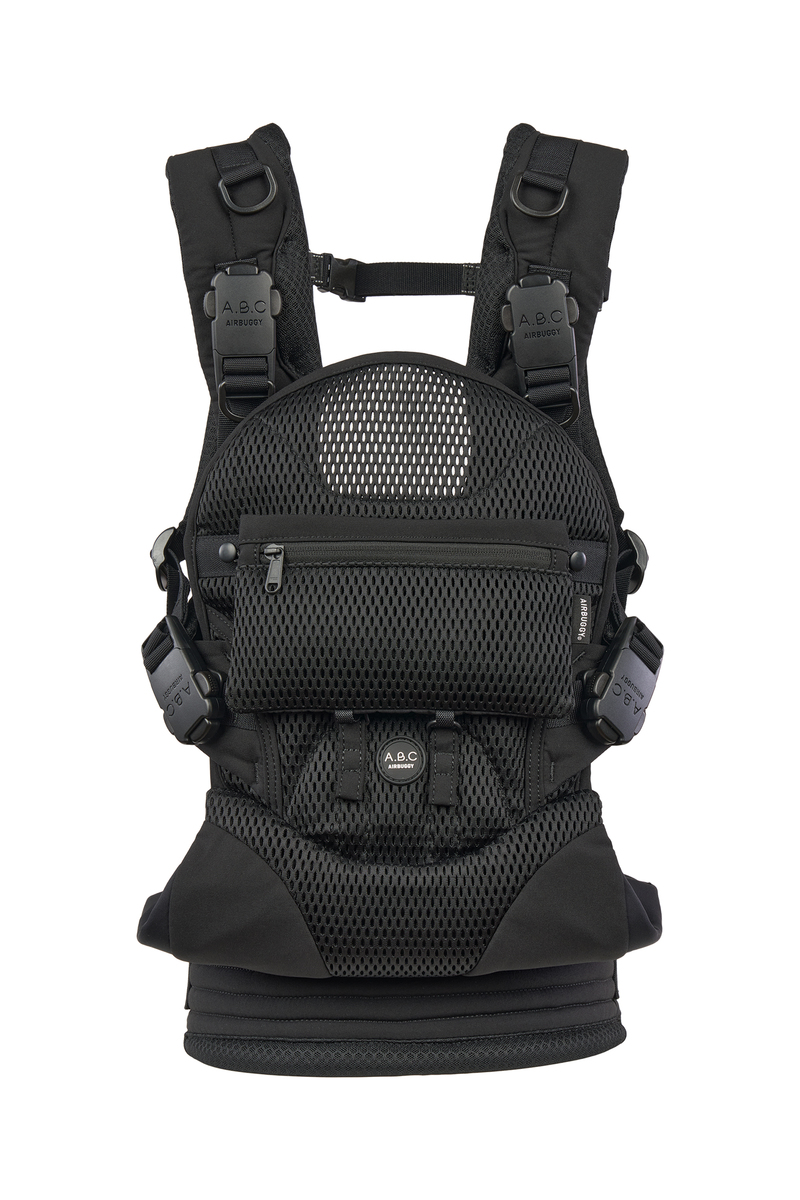 【極美品】A.B.C AIRBUGGY エアバギー 抱っこ紐 ブラック ポーチ付 AIRBUGGY（エアバギー） ベビーキャリア テンポ 抱っこ紐 抱っこひも