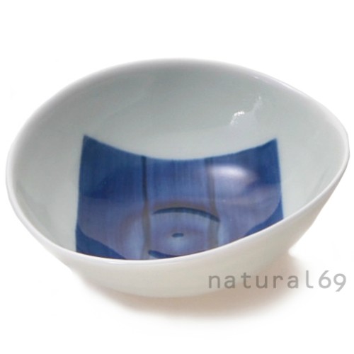 和食器 おしゃれ 波佐見焼 小鉢 康創窯 染付絵変り だえん変型小鉢