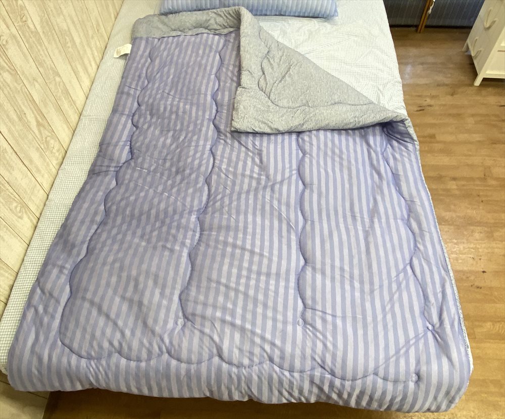  キャスター付 ３段 チェスト 写真