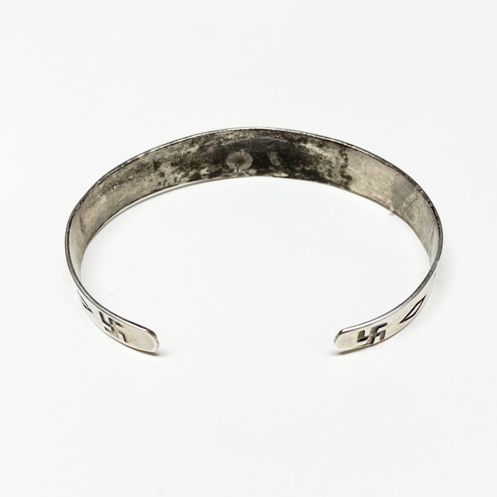 ヴィンテージ インディアンジュエリー スワスティカ バングル VINTAGE INDIAN JEWELRY Fred Harvey Style  Swastika Stamped Old Silver Bangle : ijw-b-161 : NAVIE - 通販 - Yahoo!ショッピング