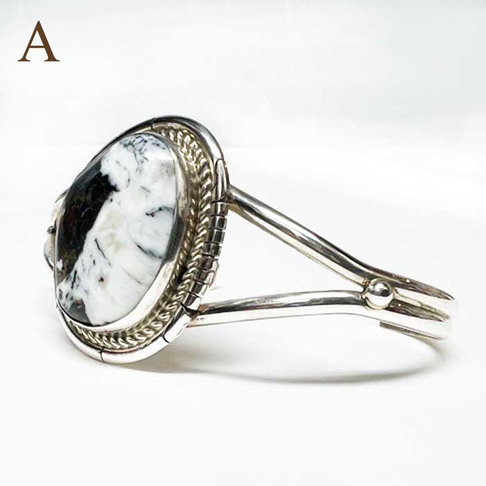 ナバホ族 ホワイトバッファローターコイズ ブレスレット バングル