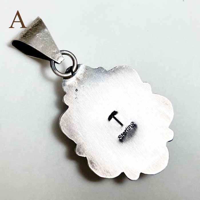 INDIAN JEWELRY NAVAJO "Tia Long" Kingman Turquoise & Silver Teardrop Pendant Top ナバホ族 キングマンターコイズ ティアドロップ ペンダントトップ |  | 04