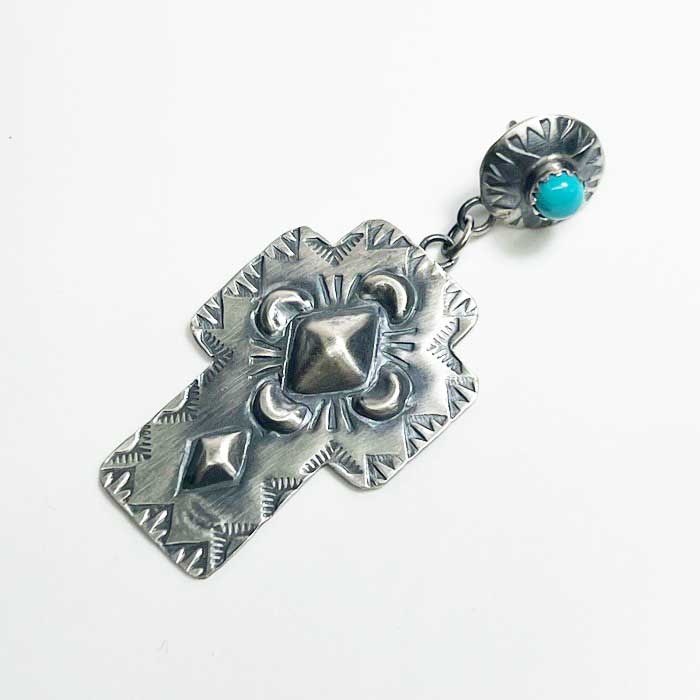 インディアンジュエリー シルバークロス ピアスINDIAN JEWELRY NAVAJO