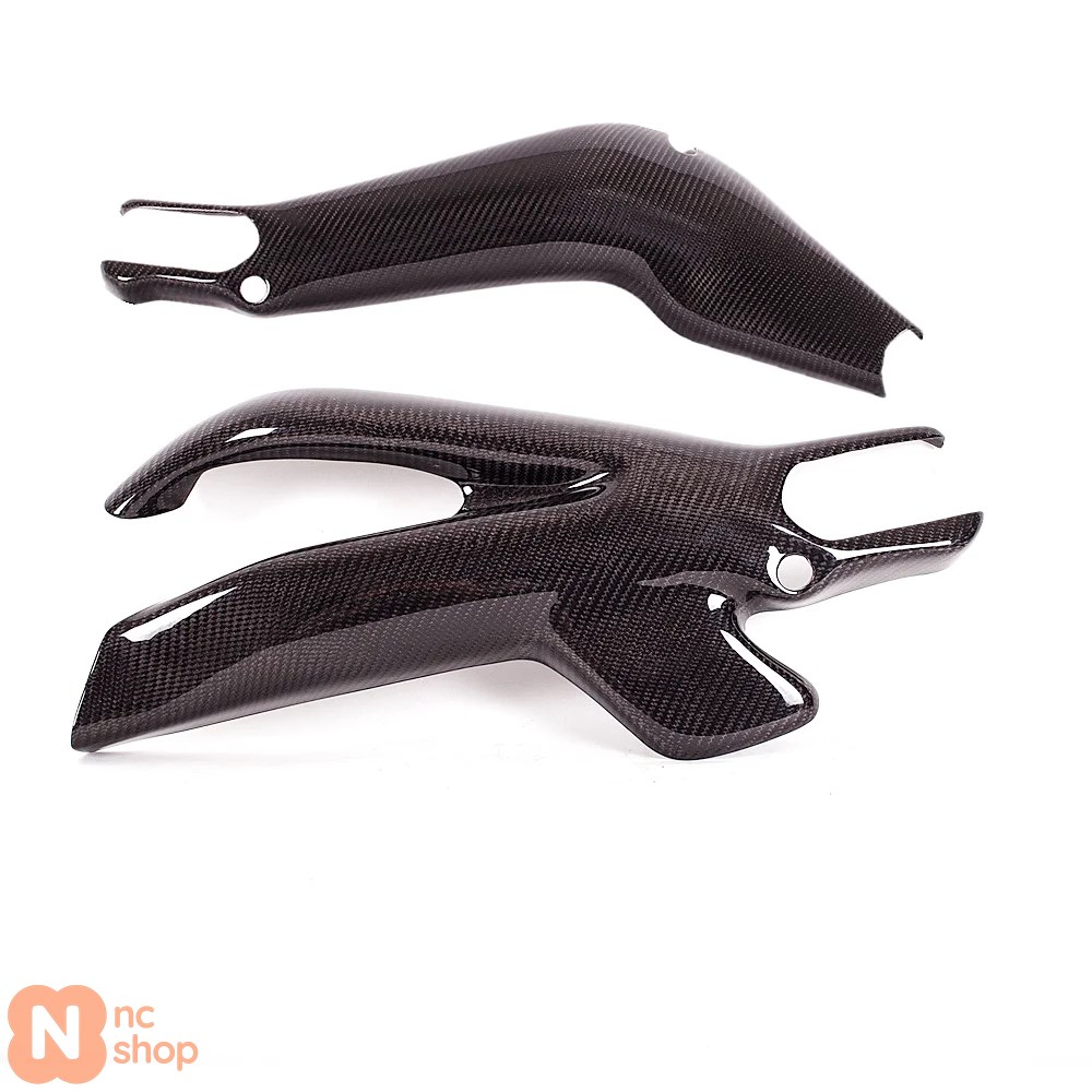 【並行輸入品】 ヤマハ MT09 MT-09 FZ09 2013年-2020年用 カーボンスイングアームカバーパネルプロテクターガード バイク用スイングアームカバーフェアリング_1