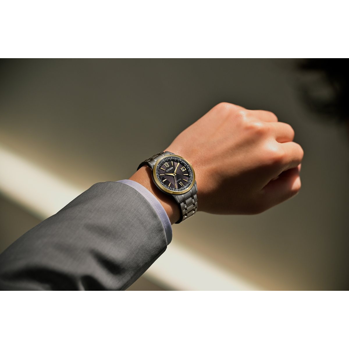 作動良好CITIZEN Eco-Drive Exceedエコドライブ　エクシード EXCEED(CITIZEN) シチズン エクシード エコドライブ 電波時計 LIGHT in