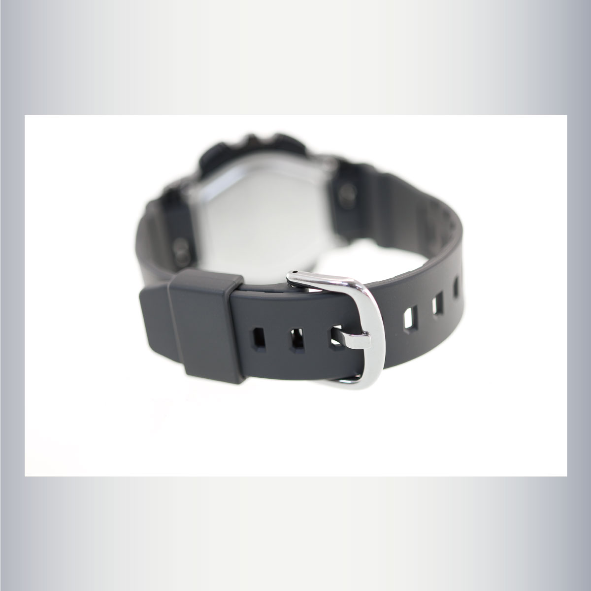 3月14日発売》G-SHOCK メタルカバード 110シリーズ メタルバンド