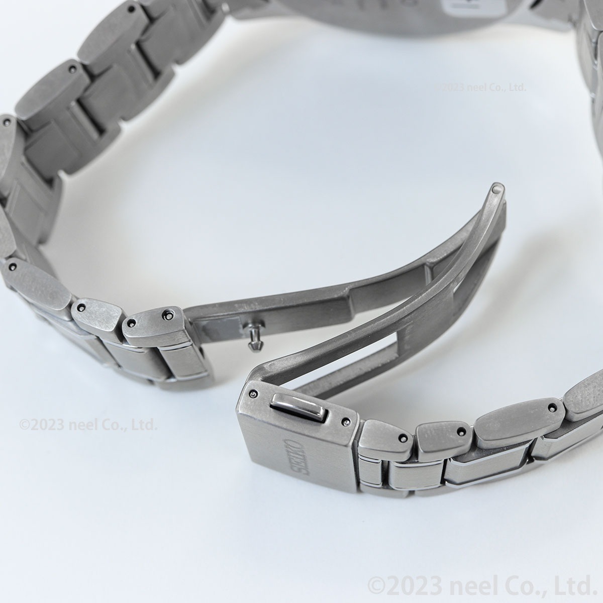 BJ41　セイコー　電波・ソーラー時計　耐磁 SEIKO SELECTIONよりプレミアムなチタン製ソーラー電波時計「SBTM337