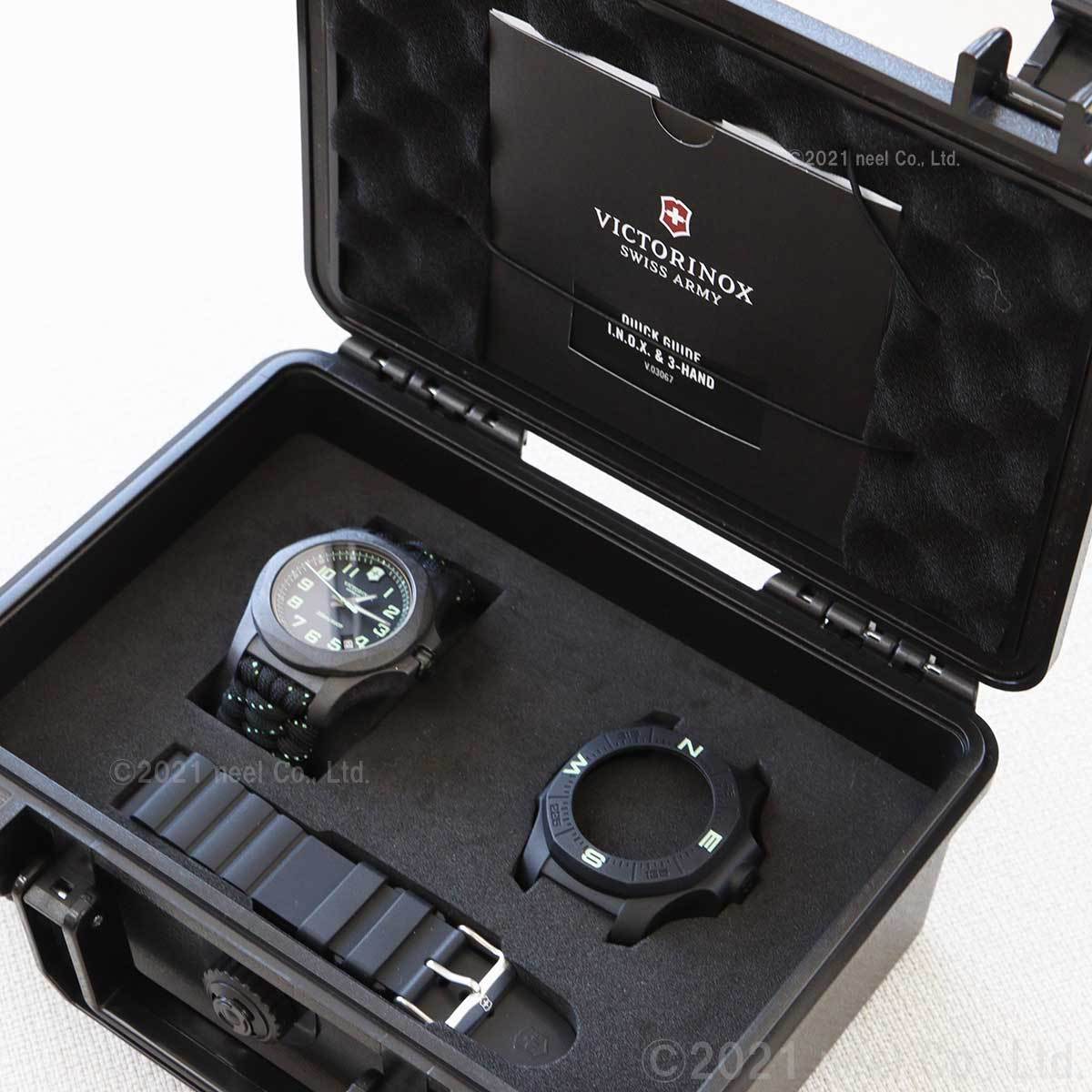 める Victorinox FieldForce Sport Chronograph Quartz Black Dial