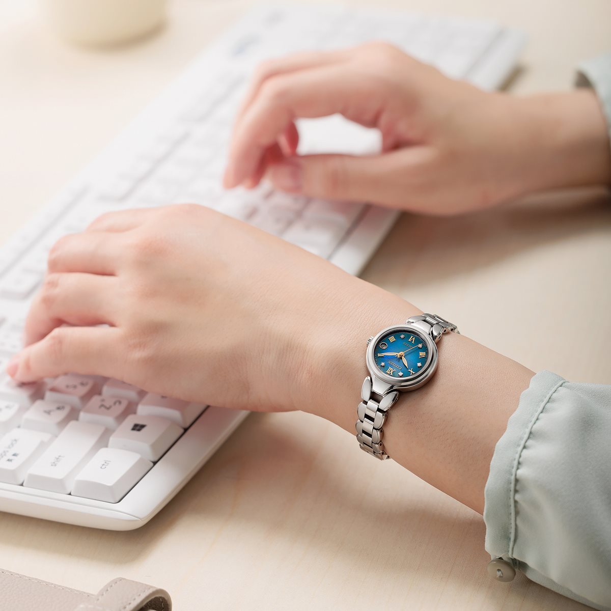 f*i様 300円/未使用CITIZEN エクシード ソーラーレディース腕時計ク EXCEED(CITIZEN) （豪華おまけ有） シチズン エクシード レディース