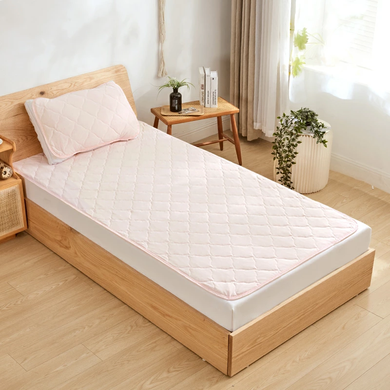 FUWARO 夏用ベッドパッド セミダブル 120×200 cm FUWARO 夏用ベッドパッド セミダブル 120×200 cm FUWARO 夏用ベッド