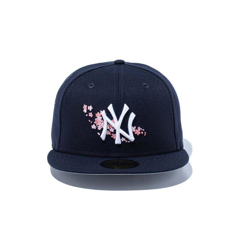 Wolves Sakura Fitted Cap ブラック New York Yankees Sakura 59Fifty Fitted Cap by MLB x New Era