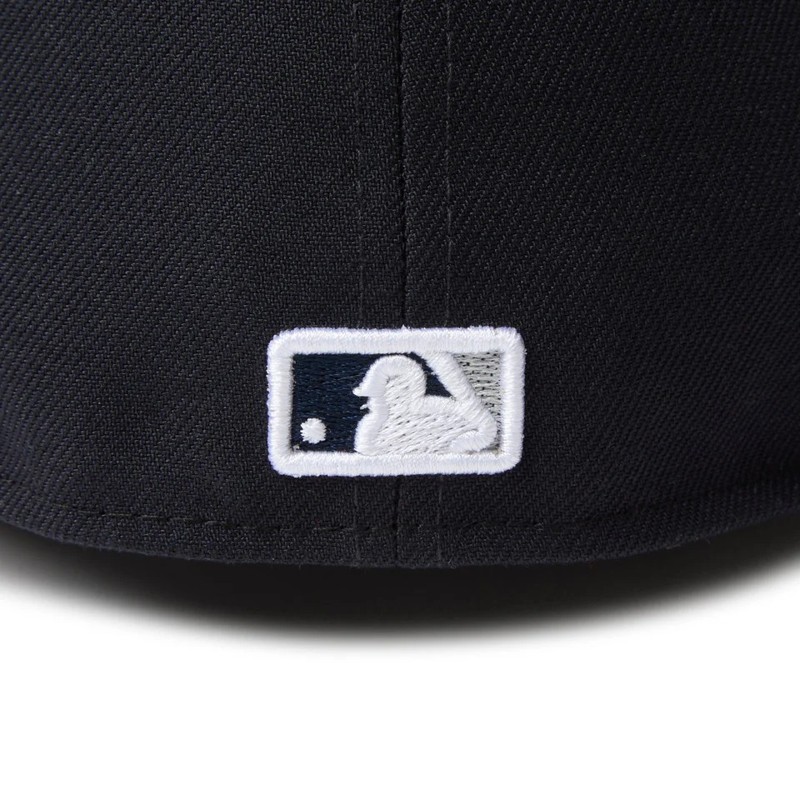 59FIFTY ニューエラ メンズ キャップ 帽子 NEW ERA Rhinestone Badge