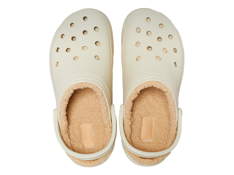 【CROCS】Classic Platform Lined Clog☆裏ボア付き☆ Crocs classic platform lined clogs in bone | ASOS