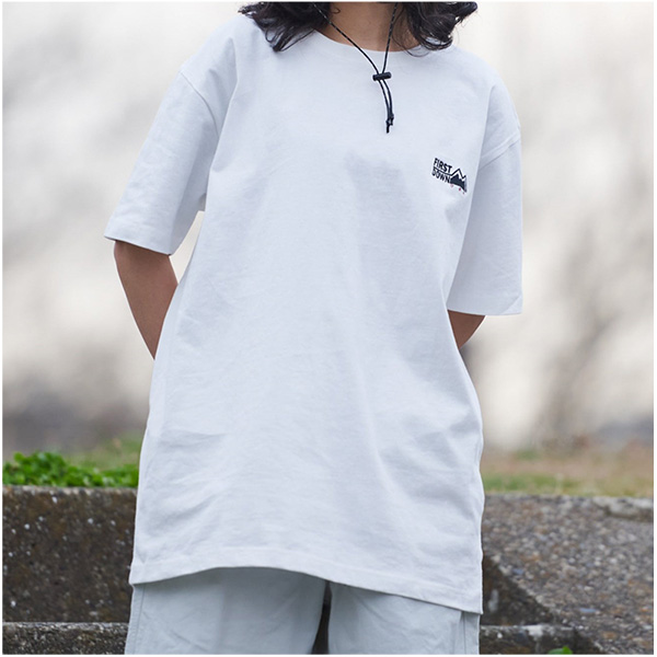 【DEUS】OUTAGE TEE★コットンジャージー素材レギュラーフィット DEUS】OUTAGE TEE☆コットンジャージー素材レギュラーフィット