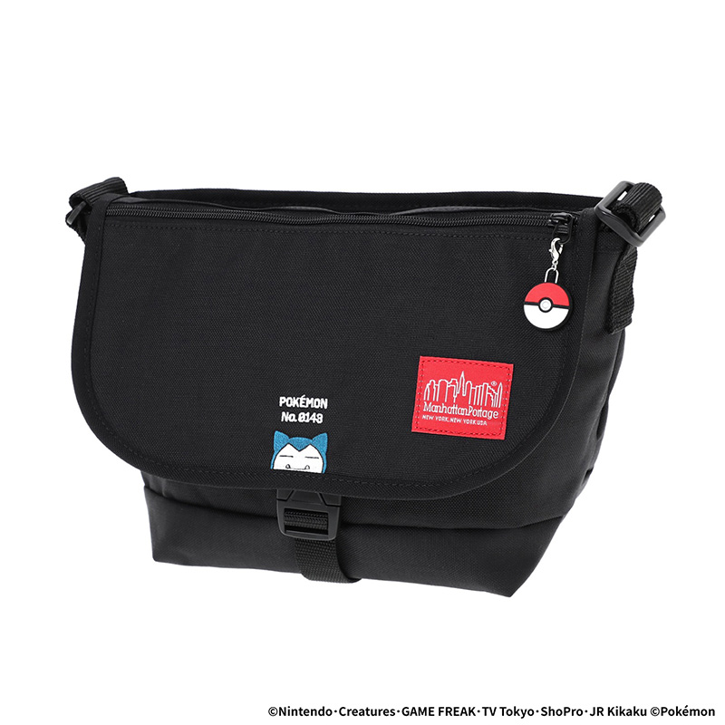 黒のメッセンジャーバッグ Kの刺繍付き Manhattan Portage（マンハッタンポーテージ） ポケモン