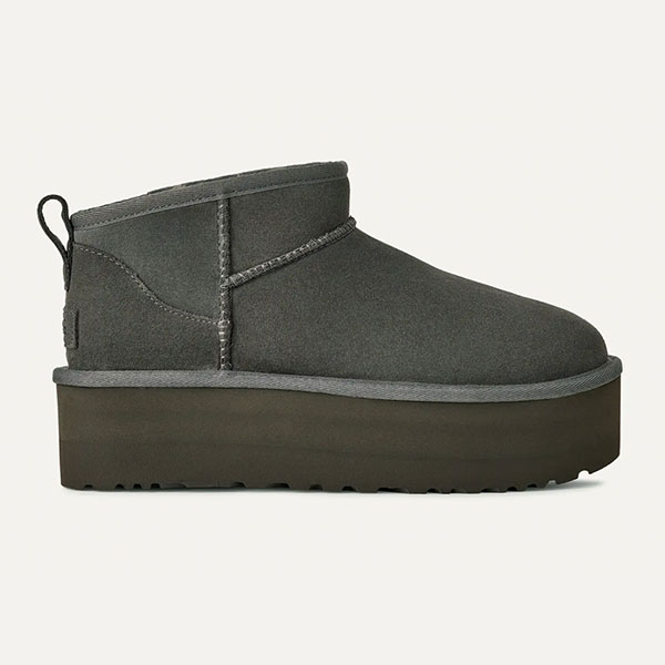 【美品】UGG ダークグリーン プラットフォームムートンブーツ 深緑 UGG（アグ） 【並行輸入】アグ ウィメンズ クラシック ウルトラミニ