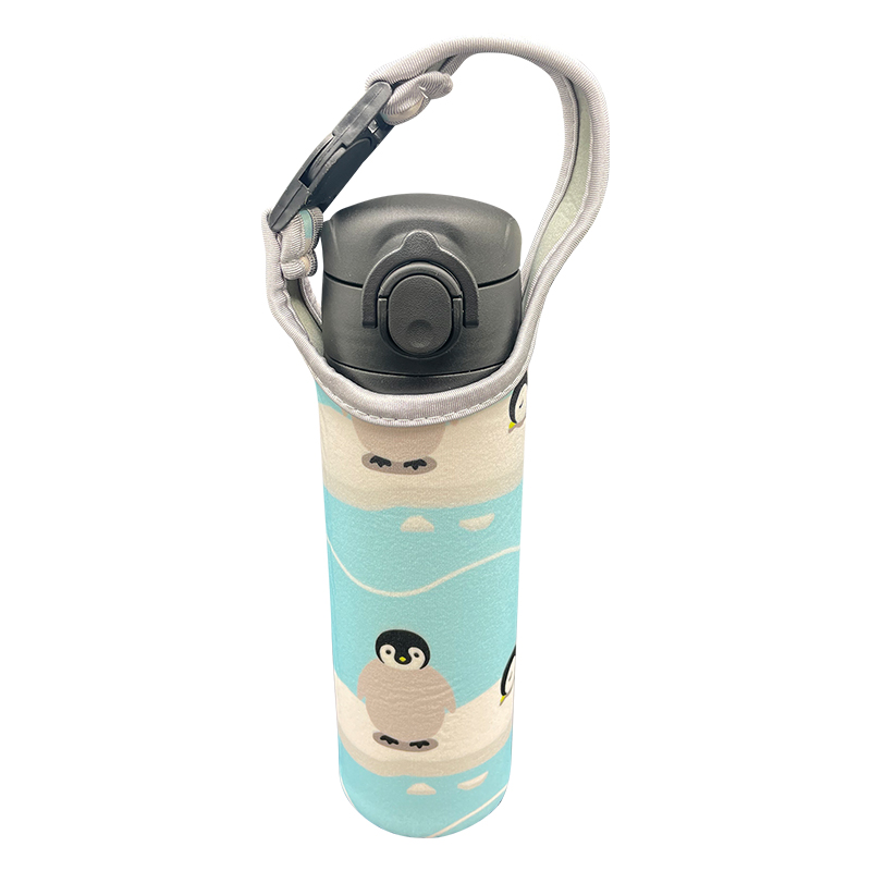 水筒カバー 改良版 ペットボトルホルダー カバー 子供 肩掛け ケース 500ml 600ml 用 入れ ショルダー 保護 ストラップ ポイント利用 |  | 11