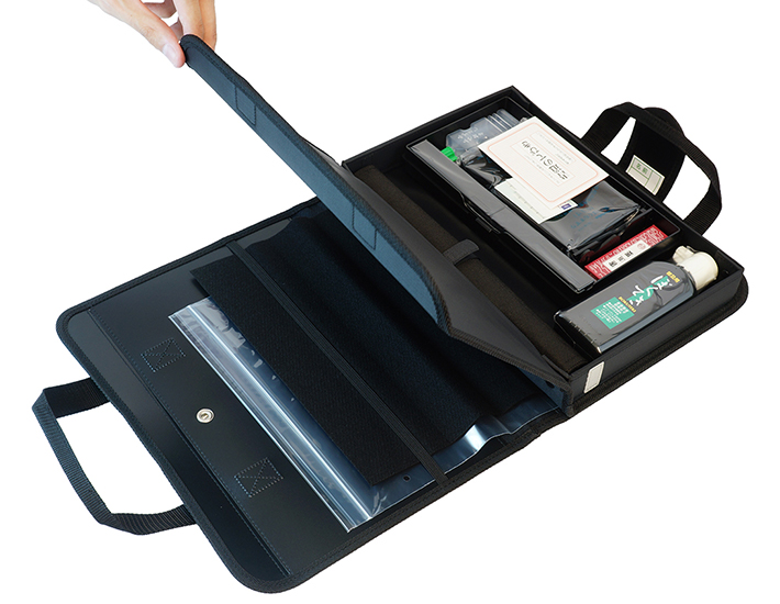 ❤️シュリンク付き７点・テープ付き４点　計１１点セット❤️写真多数掲載！ 楽天市場】呉竹 書道セット ハードバッグ 赤 GA-570S : ランドセルと