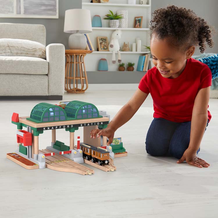 Amazon.co.jp: 木製 トーマス ナップフォードステーション