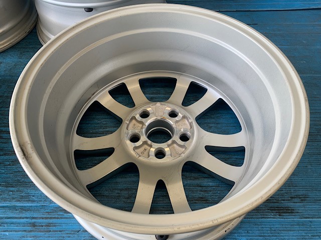 中古 15インチ ホイール 4本セット トヨタ純正 プリウス50PHV ホイール