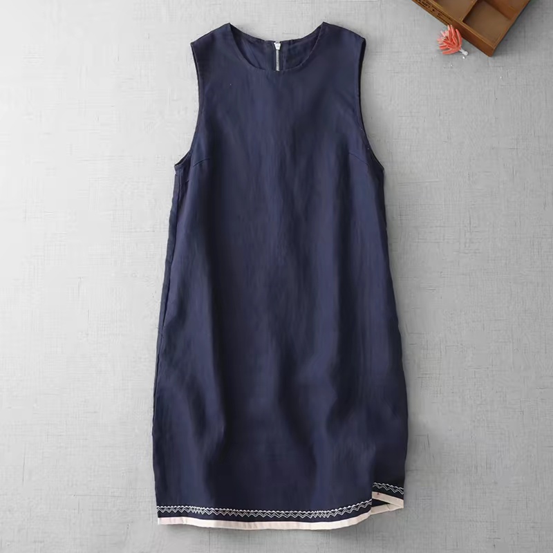 夏新作 刺繍 ワンピース ノースリーブ 抜け感を演出しながら上品さも