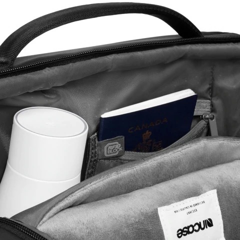 incase（インケース） INCASE 2wayトートバッグ ショルダーバッグ