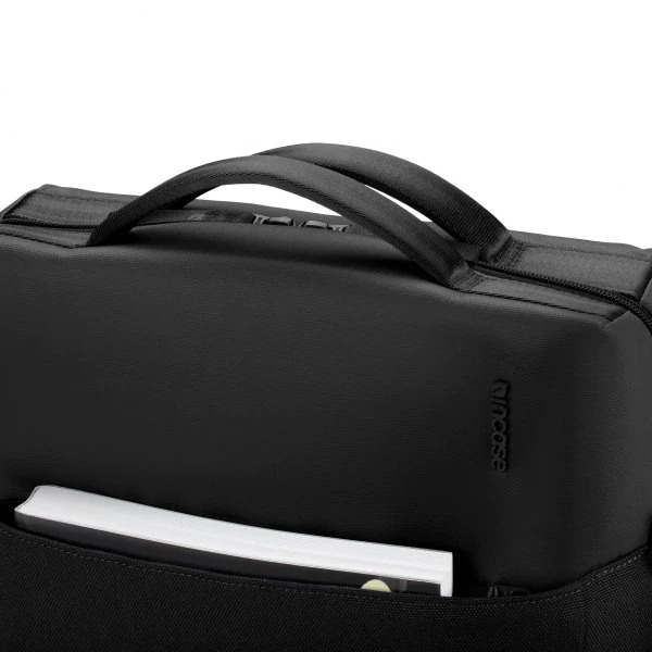 INCASE（インケース）　テック トート ショルダーバッグ incase（インケース） 最大42％ INCASE 2wayトートバッグ ショルダー