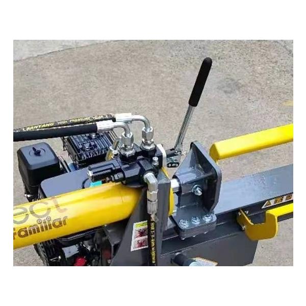 Exect Familiar　完成又はKIT機体　　薪割り機破砕力18T 楽天市場】薪割り機 エンジン式 18t 18トン 最大パワー 6.5馬力