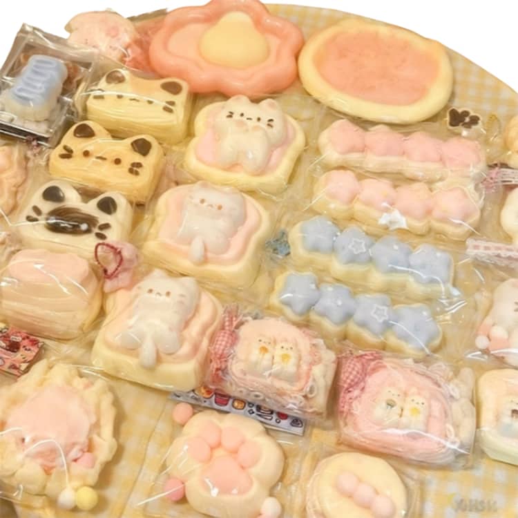 肉球 ねこ 大サイズ スクイーズ 福袋 ブラインドボックス おもちゃ 中