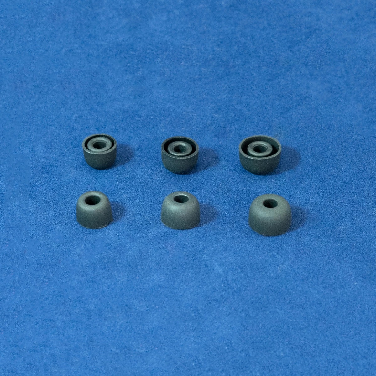 イヤーピース シリコン カナル型 ハーフ型 セット 黒 白＜アウトレット＞ | ブランド登録なし | 01