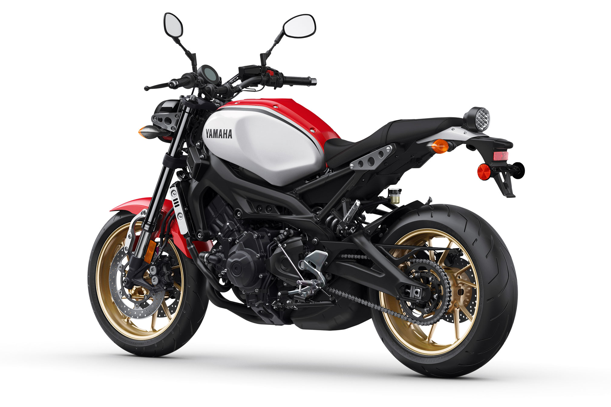 XSR900