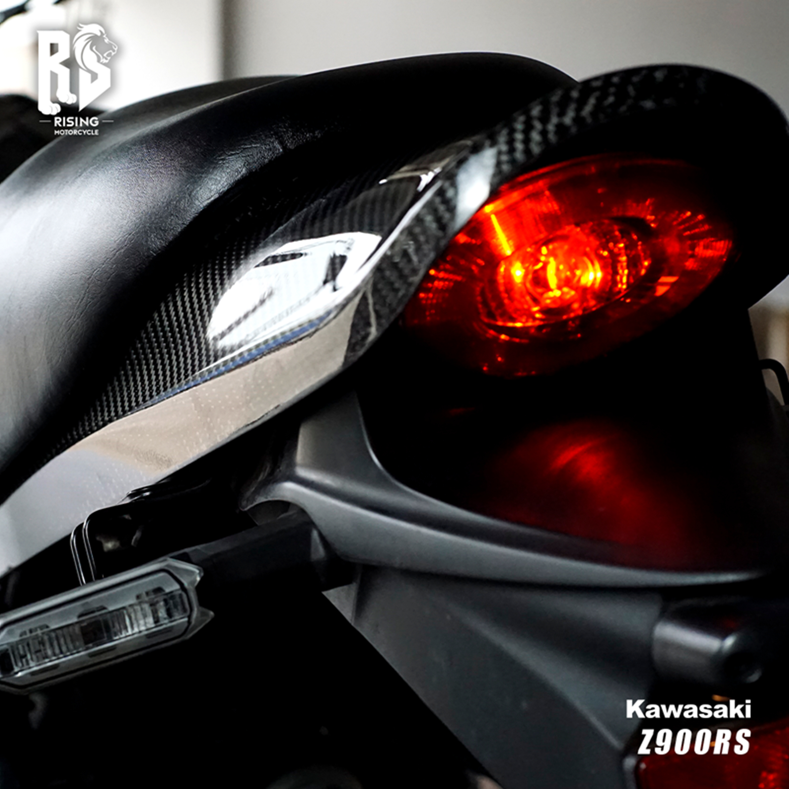 z900rs用カーボンファイバー リア用カウル カワサキ（Kawasaki） Kawasaki Z900RS カーボン製 2タイプ可選 テール