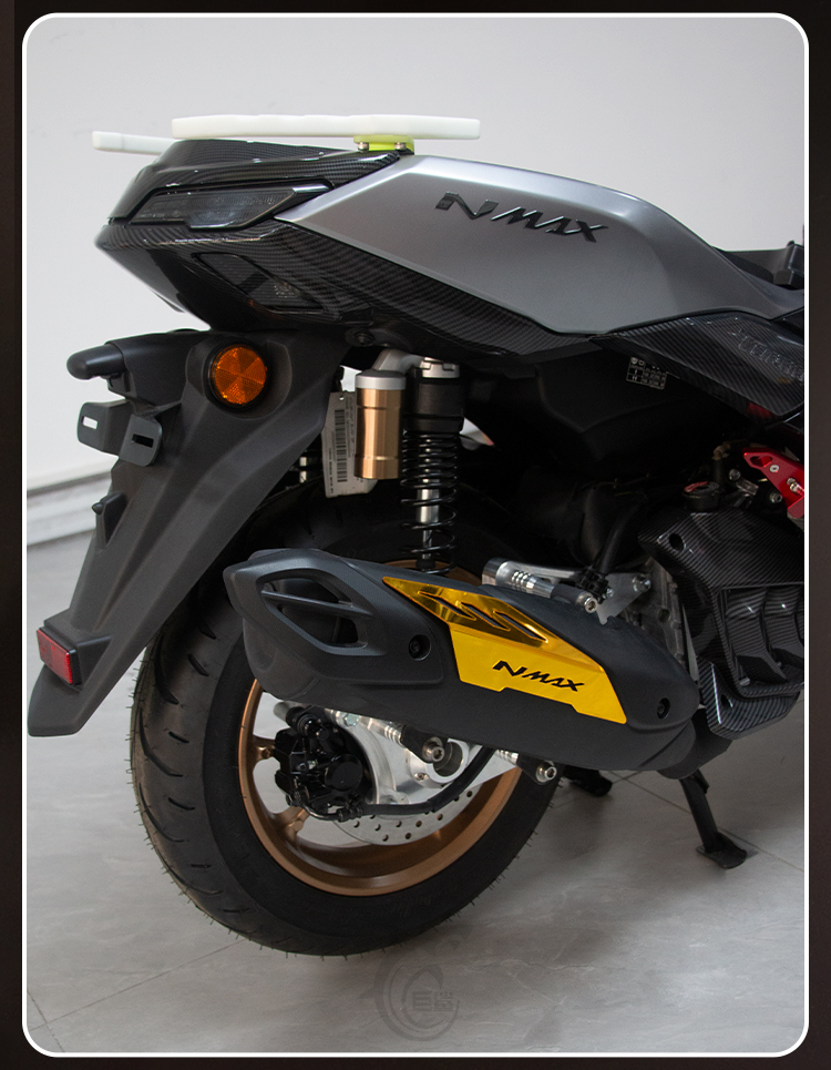 ホンダ（HONDA） ヤマハ NMAX155 2025年式 マフラーガード 純正交換