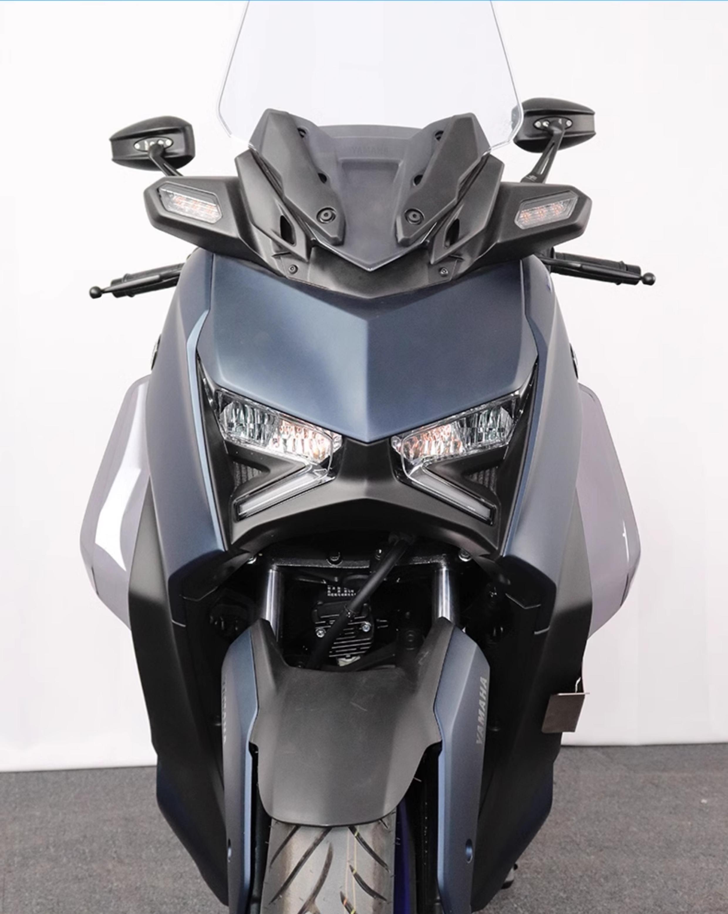 ホンダ（HONDA） ヤマハ XMAX300 レッグシールドプロテクター 風よけ