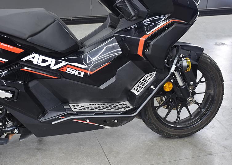 ホンダ（HONDA） ADV350 2025年モデルも フロアマット ブラック 