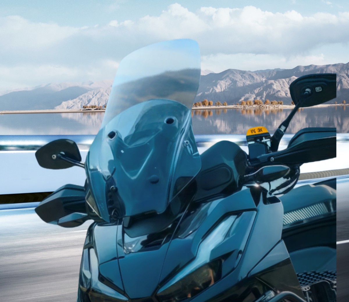 ホンダ（HONDA） ADV350 ウインドシールド フロントグラス アップ 風防
