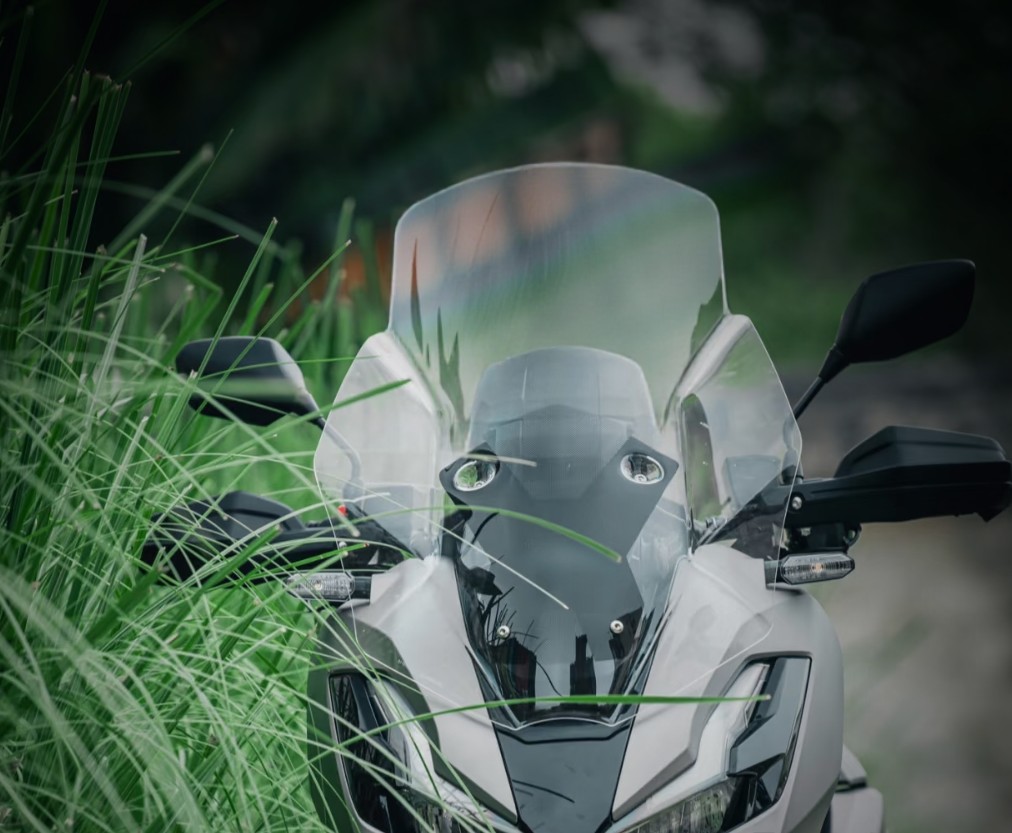 ホンダ ADV350 2022-2024 フロントガラス 風防ウインドスクリーン ホンダ（HONDA） ADV350 ウインドシールド フロントグラス アップ 風防