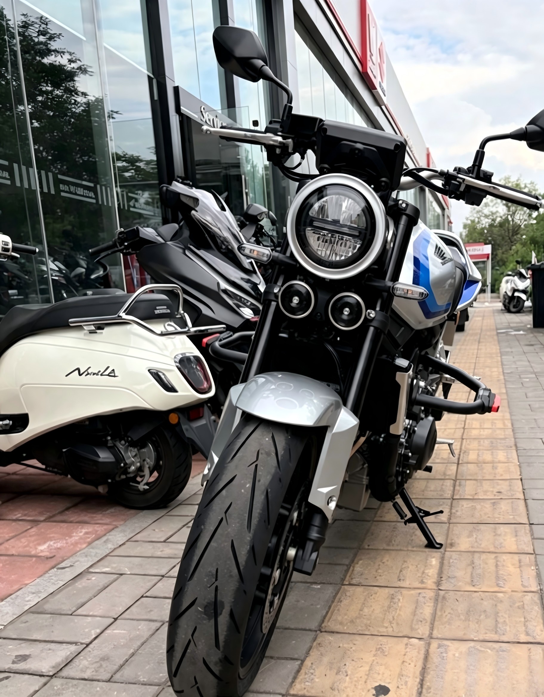ホンダ（HONDA） CB400SF 新型 2026 アンダーフレームキット エンジン