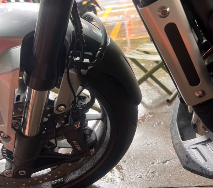 YAMAHA（ヤマハ） ホンダ CB400SF 新型 2026年式 フロント フェンダー