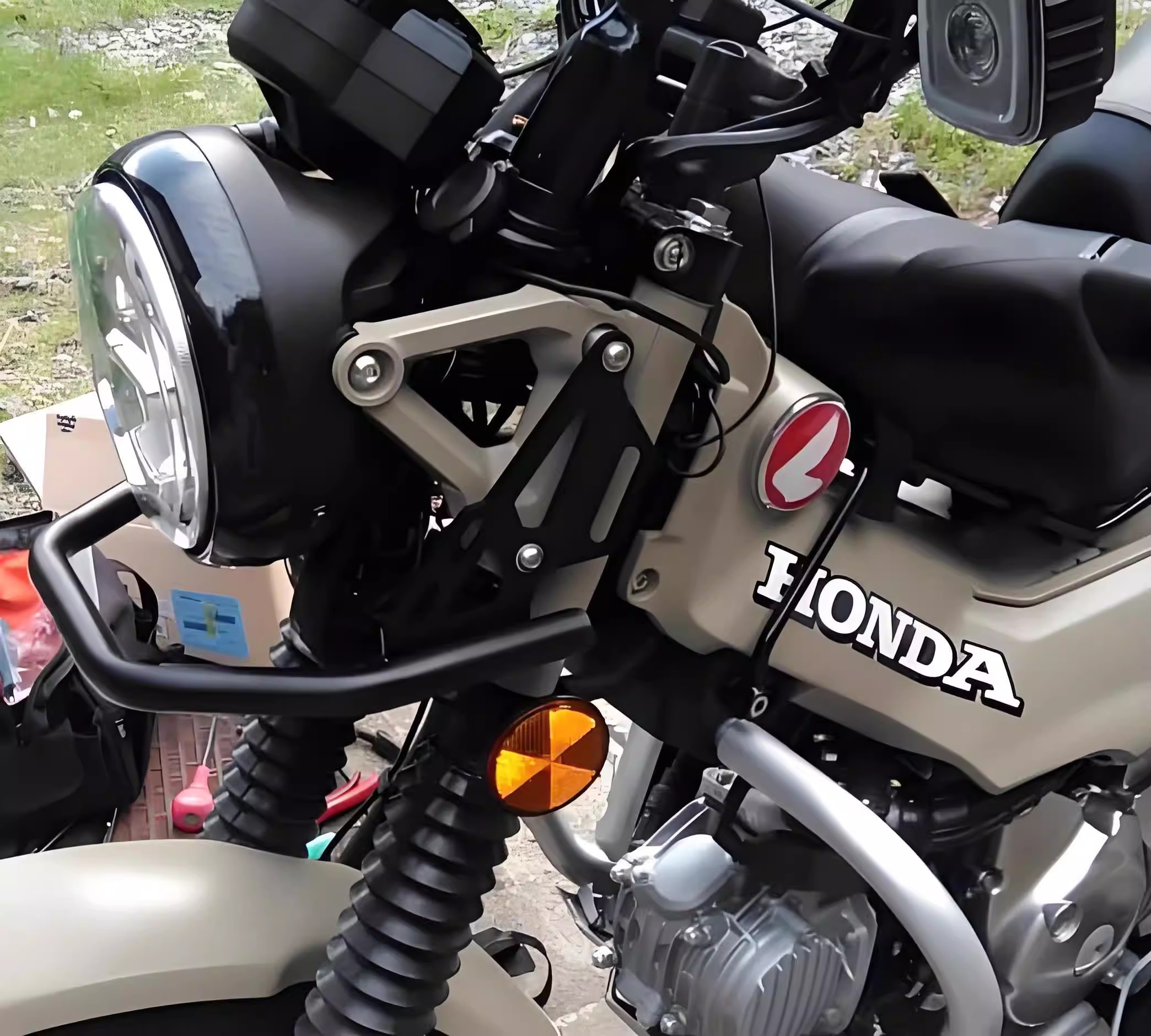 ホンダ（HONDA） ハンターカブ CT125 ヘッドライトガード スチール