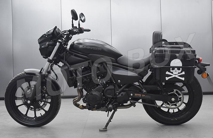 カワサキ（Kawasaki） エリミネーター 400 ヘッドライトカバー/カウル