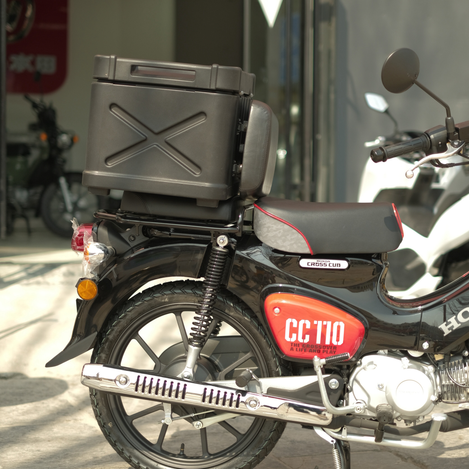 クロスカブ CC110 CC50 リアボックス 43l 大容量 ABS制 軽量 防水防塵