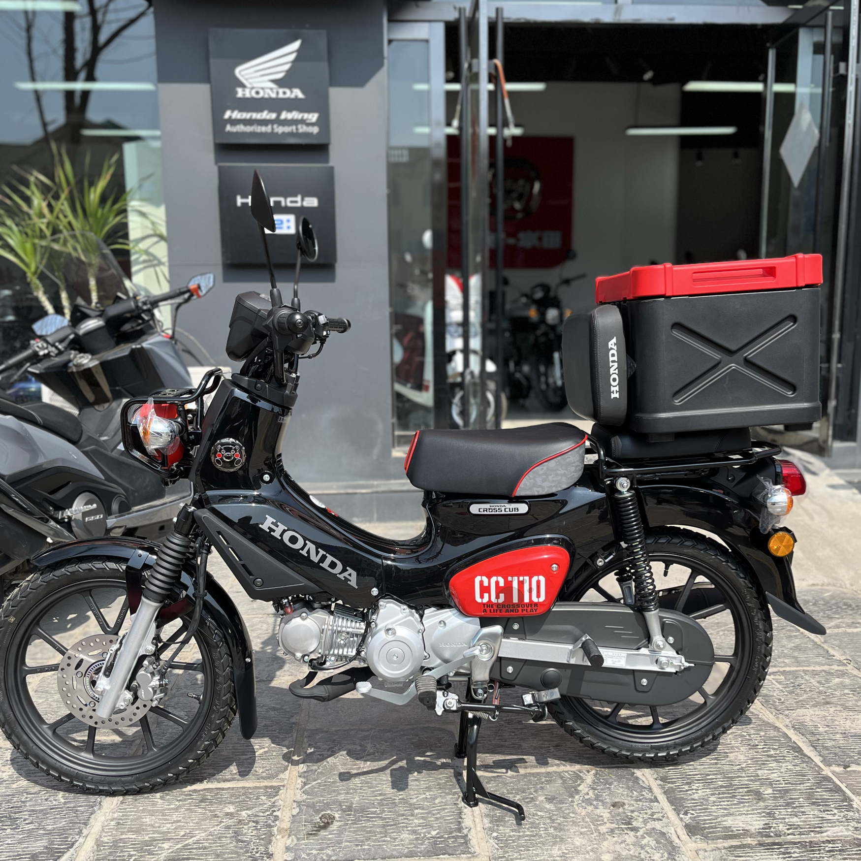CC110 バイク　リアボックス クロスカブ CC110 CC50 リアボックス 43l 大容量 ABS制 軽量 防水防塵
