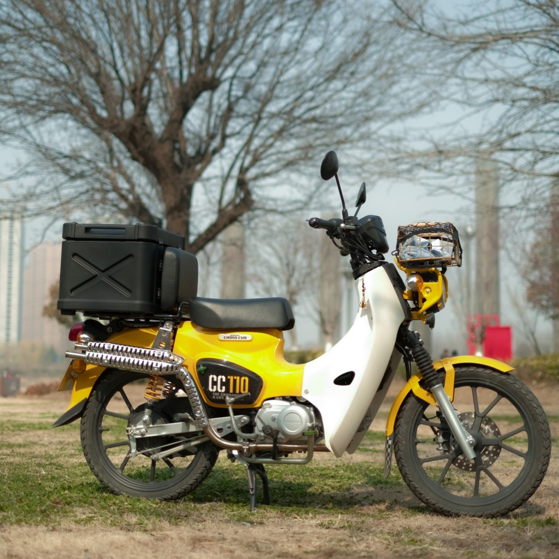 クロスカブ CC110 CC50 リアボックス 43l 大容量 ABS制 軽量 防水防塵