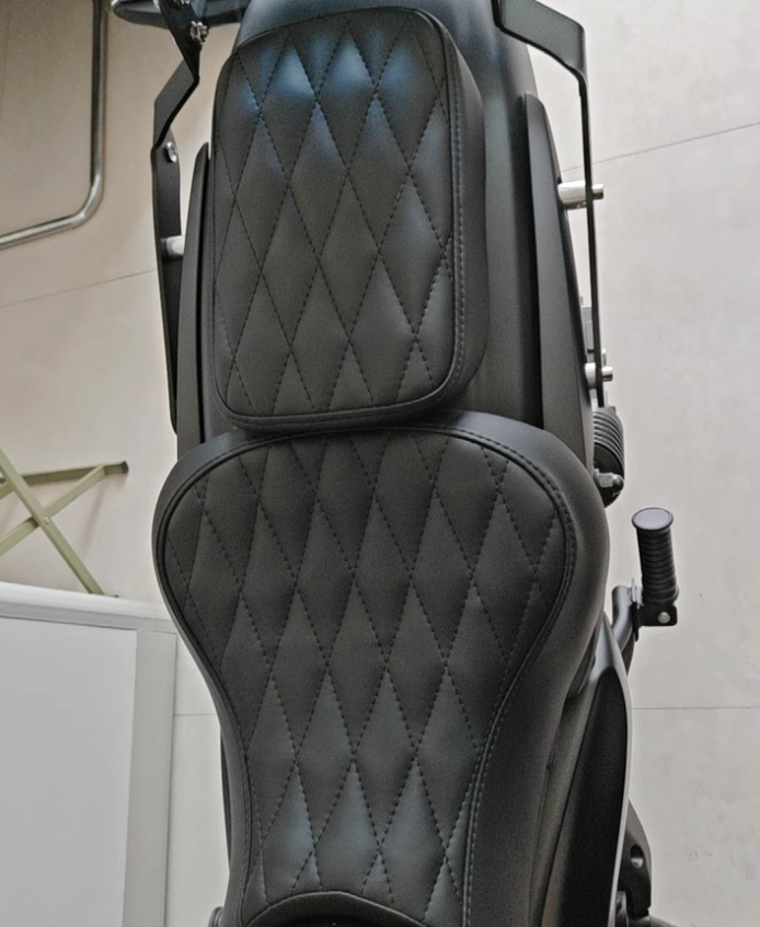 ホンダ（HONDA） カワサキ エリミネーター シート ソロシート 前後